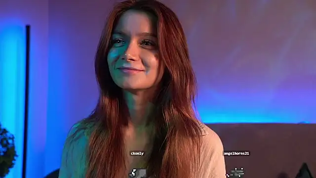Hi_my_name_is – Naživo XXX chat
