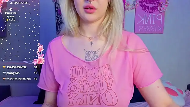 BlondieSummerのライブXXXチャット