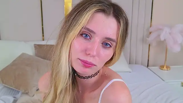 MarybethSnow live XXX chat