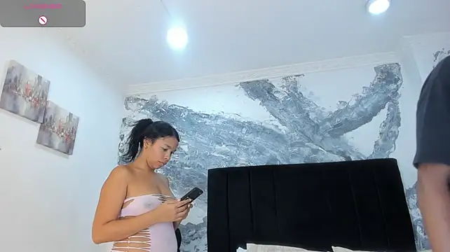 TaylorAndThalian Live XXX chat