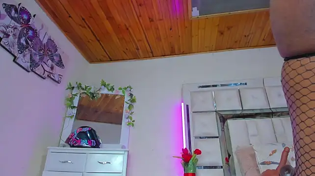 mia_peyton Adlı Modelin Canlı XXX Sohbeti