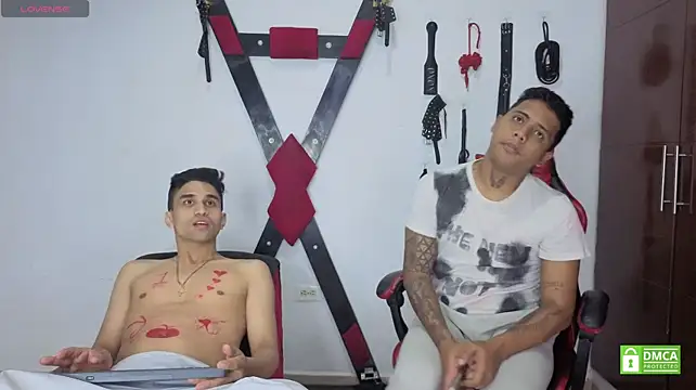 Pokazy przed kamerką – EliteBoysLive