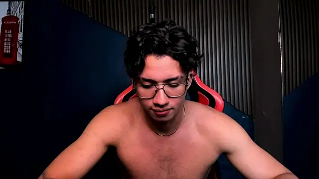 XXX chat uživo modela Axxel_Muscle