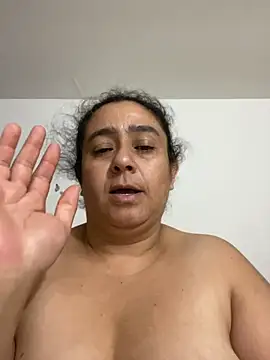agathaxxx-69's Live XXX Chat