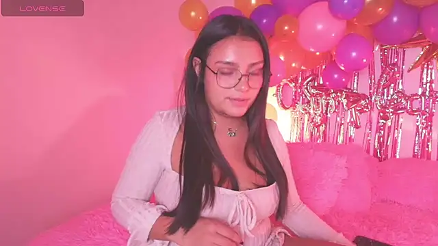 Addela_ live XXX chat