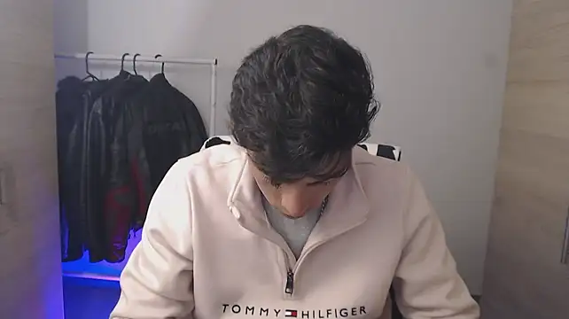 XXX chat uživo modela chomelo6