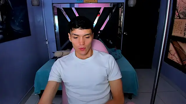 Aron_Darkx Webcam show