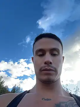 הופעת וובקאם של DOMINICKVEGAS77