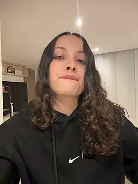 Megan_Rodrigo: онлайн-секс-чат