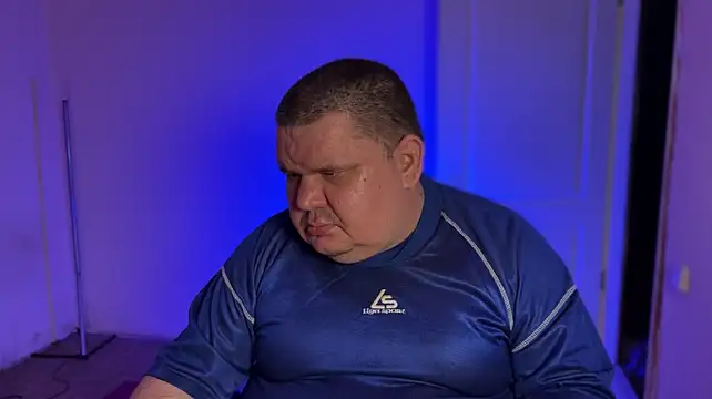 chubby_daddy webcam show