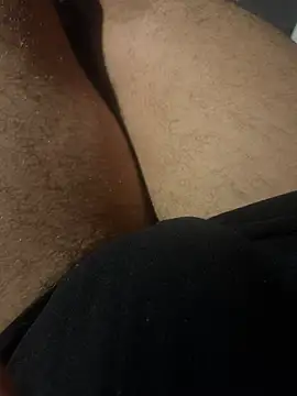 Andy02029 Show in webcam