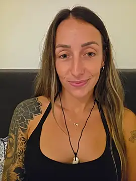 NicoleKaiser Chat XXX live