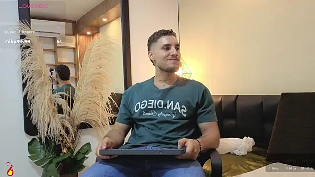Chat XXX Live Kiing_001