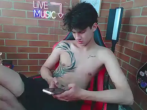 Kurtt__ webcam show