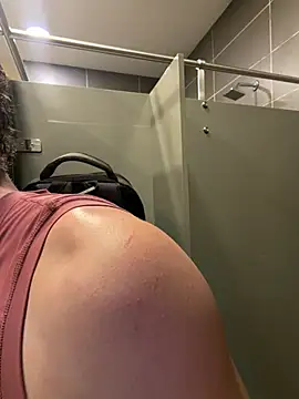 yoursexyjose's Webcam Show