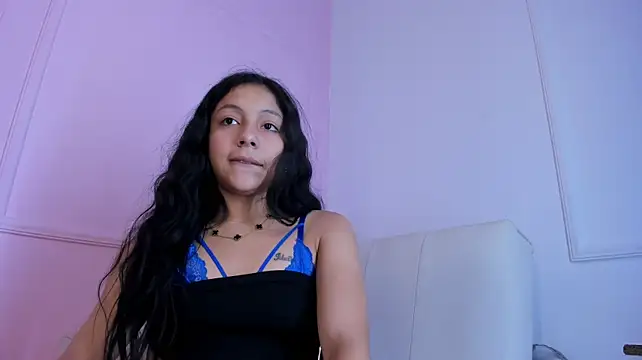 Mahyolen's Live XXX Chat