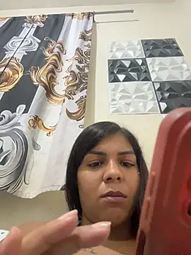 Indiazinhax's Live XXX Chat