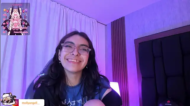 Molly_A Chat XXX live