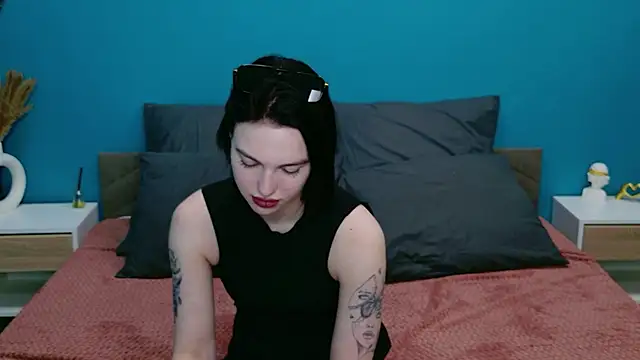 Nora_Finch Adlı Modelin Canlı XXX Sohbeti