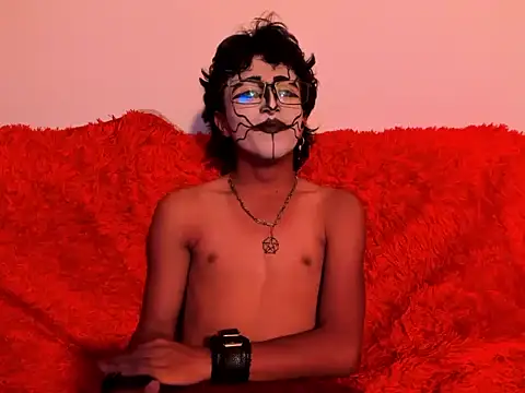 Asmodeus_Goetia_CSn Webbikameraesitys