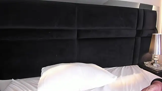 Czat XXX na żywo – LovelyEyesx