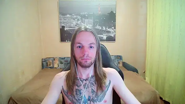 הופעת וובקאם של AdamDickens