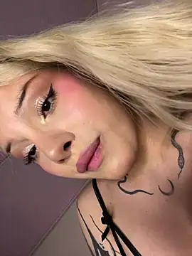 devlin_nurmi's Webcam Show