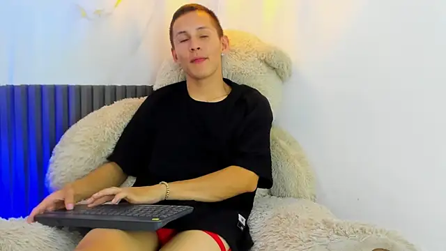 IzanAriasn Live XXX chat