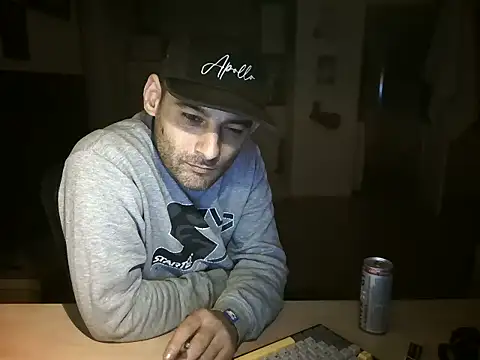XXX chat uživo modela mihaimichael