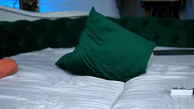 HaylieMilf Chat XXX live
