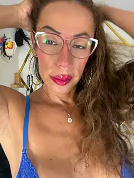 YOURSDEBORA – webcam-show