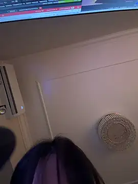 Wind-kiss668 Show Webcam