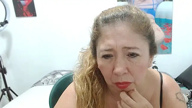 Valentinaa_mature: απευθείας συνομιλία ΧΧΧ