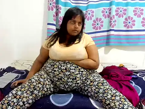 SusanaEshwar's Live XXX Chat