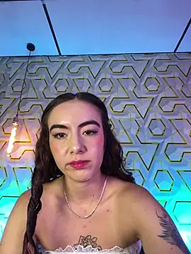Czat XXX na żywo – MelanyyJhonson15