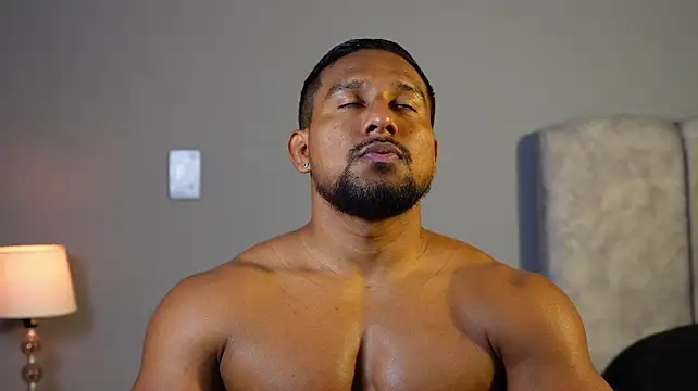 CallumMuscleのライブXXXチャット