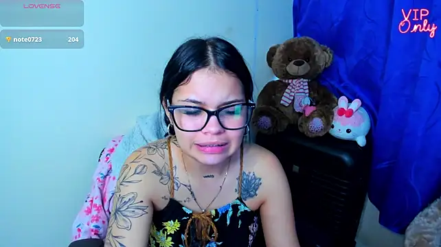 angelina_77's Live XXX Chat