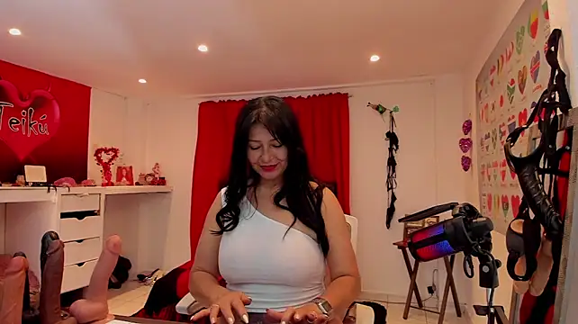 Chat XXX Live Sarah_teiku