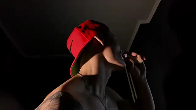 XXX chat uživo modela RODARRI