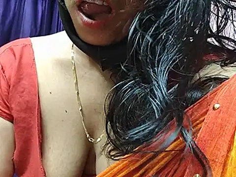 poojaxxx65's Live XXX Chat