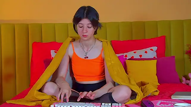 AnneAvelin Adlı Modelin Canlı XXX Sohbeti