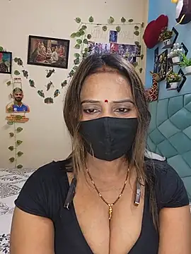naughty_girla Adlı Modelin Web Kamerası Şovu