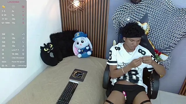 AlessandroBlack_ 라이브 XXX 채팅