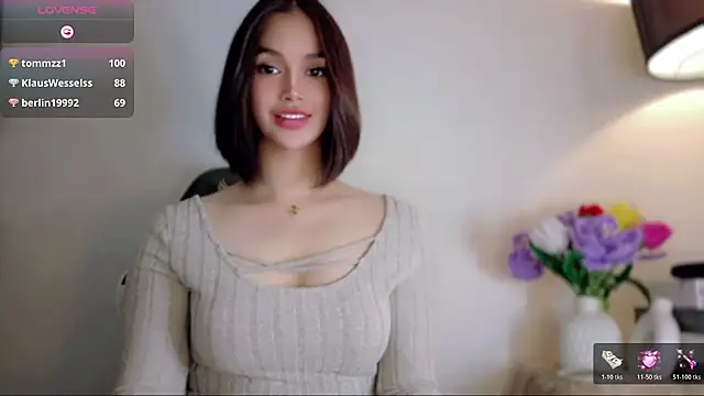 Pertunjukan Kamera Web Anna_HollyDoll