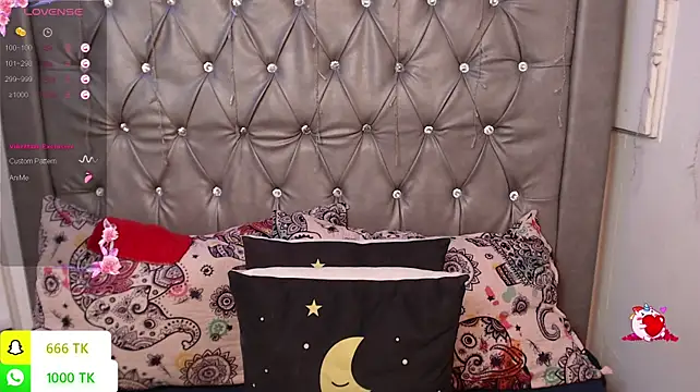 LAILAGUMMY Chat XXX in diretta