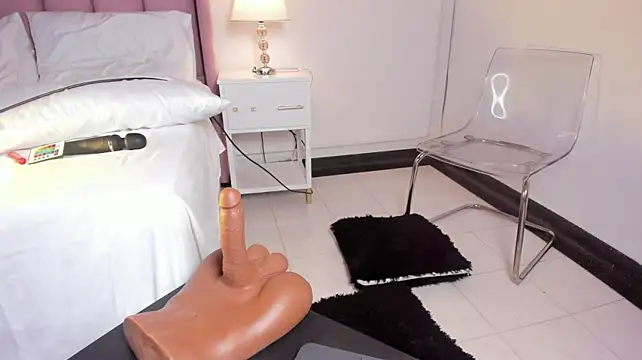 sarahtexas_: απευθείας συνομιλία ΧΧΧ