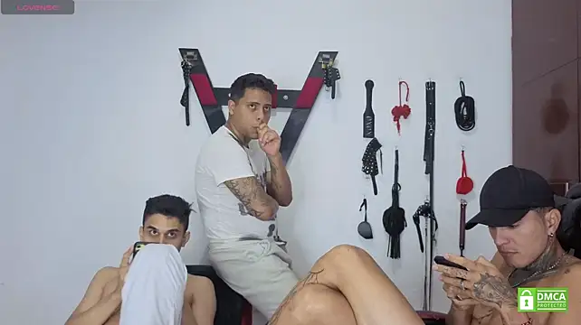 EliteBoysLive: απευθείας συνομιλία ΧΧΧ