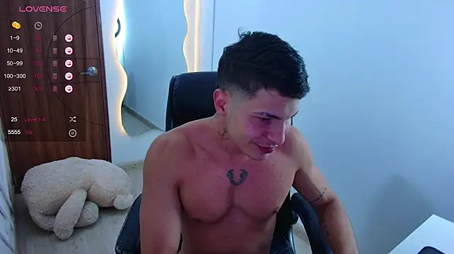 harrisoncuper Show in webcam