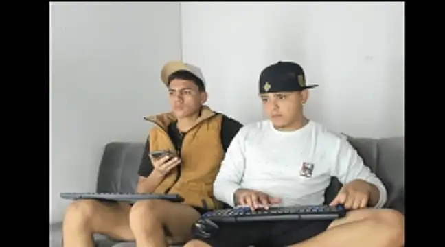 Živý XXX chat Charlie_Scorpion