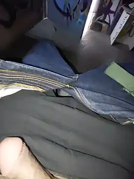 slawlargo01 Show in webcam